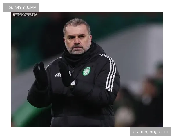 热刺训练课曝光:波斯特科格鲁重点演练由守转攻的第一时间长传找边锋 热刺训练课曝光:波斯特科格鲁重点演练由守转攻的第一时间长传找边锋